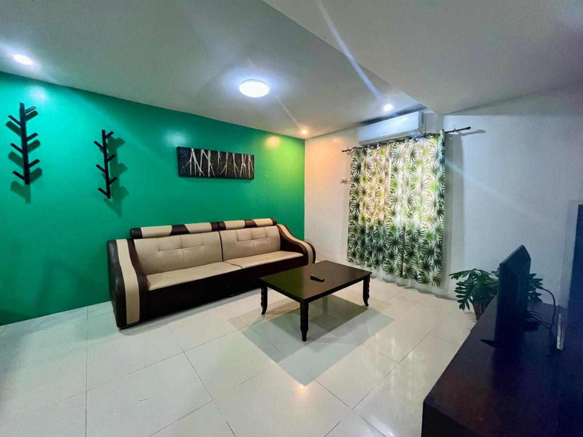 Forest View Leisure Residences オロンガポ エクステリア 写真