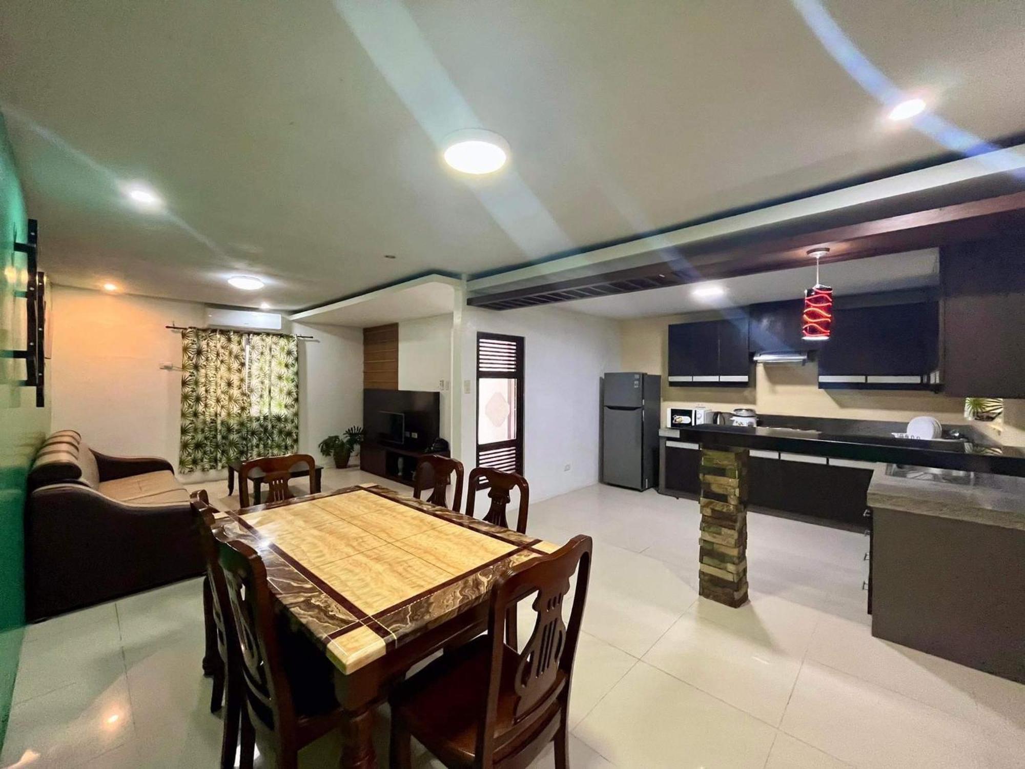 Forest View Leisure Residences オロンガポ エクステリア 写真
