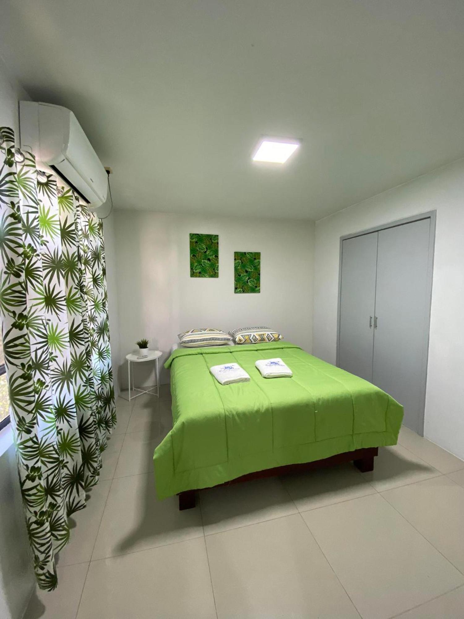 Forest View Leisure Residences オロンガポ エクステリア 写真