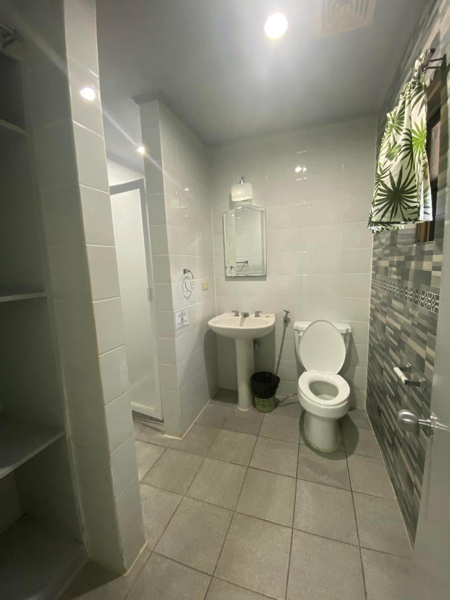 Forest View Leisure Residences オロンガポ エクステリア 写真